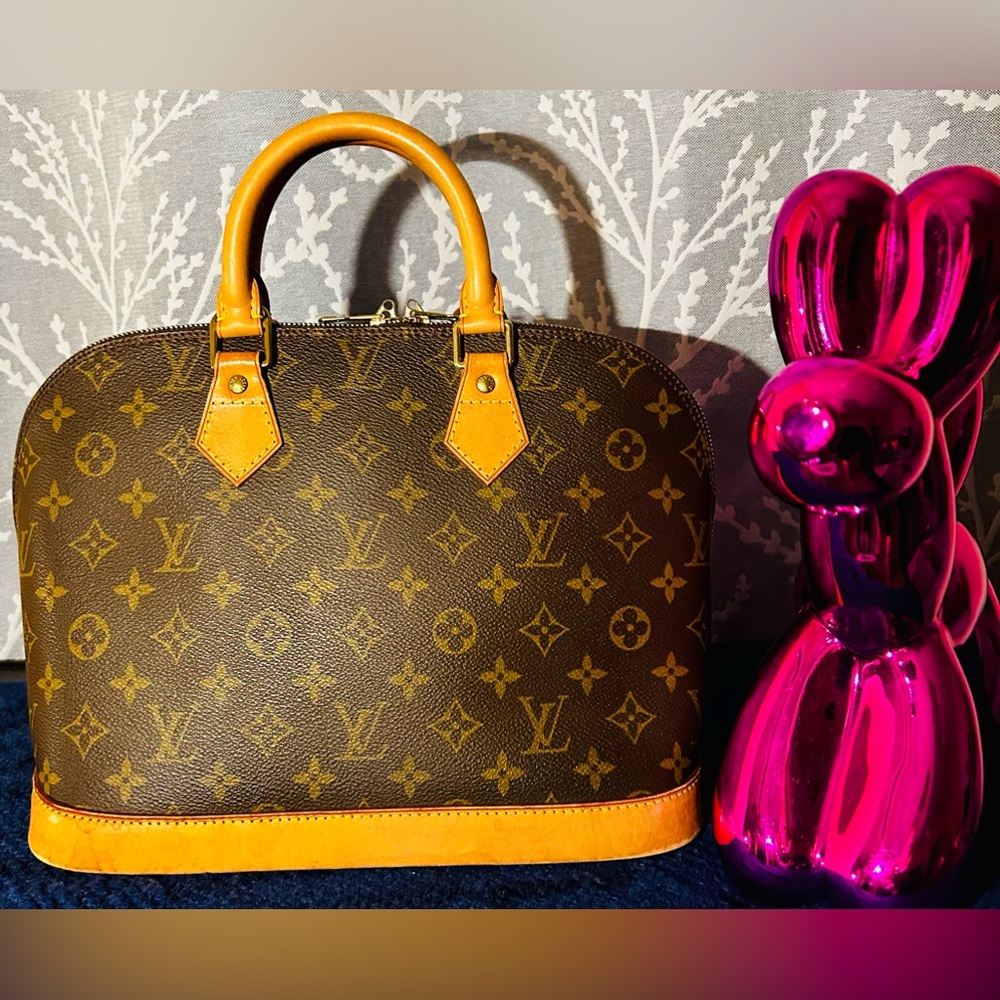 Vintage Louis Vuitton Alma PM (2009) - Spotless Interior & No Rubbing